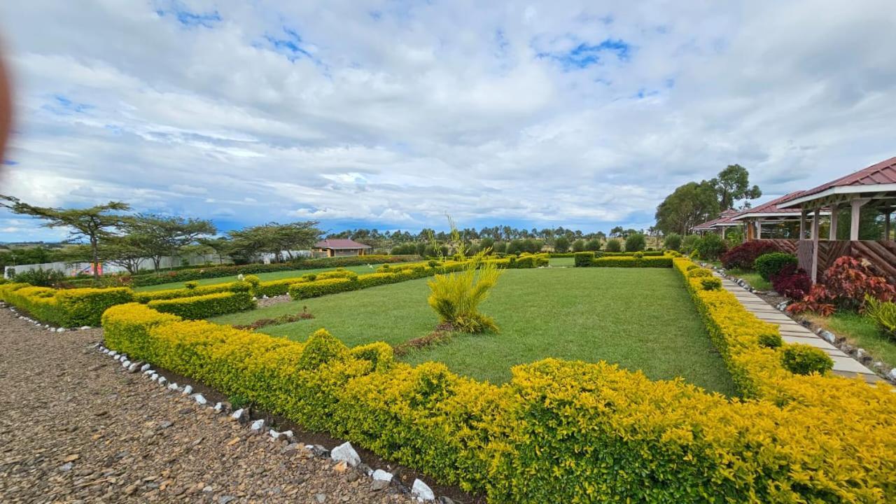 Juniper Park Resort Nyahururu Buitenkant foto