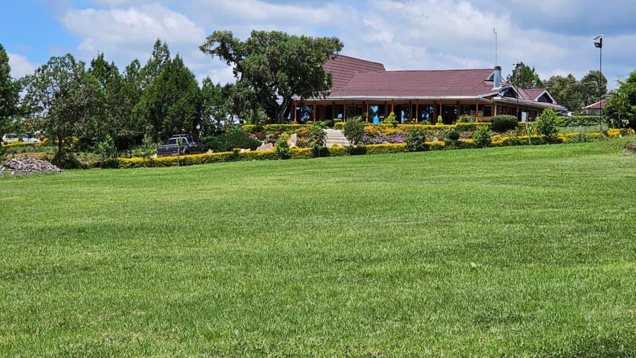 Juniper Park Resort Nyahururu Buitenkant foto